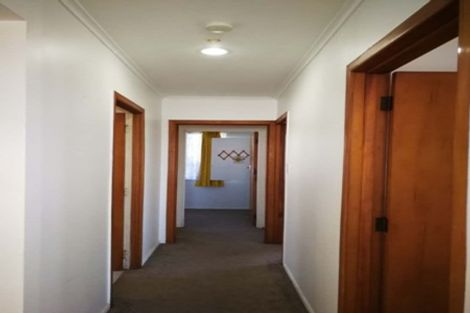 Photo of property in 10 Barron Drive, Green Bay, Auckland, 0604