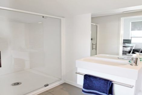 Photo of property in 2 Stone Street, Miramar, Wellington, 6022