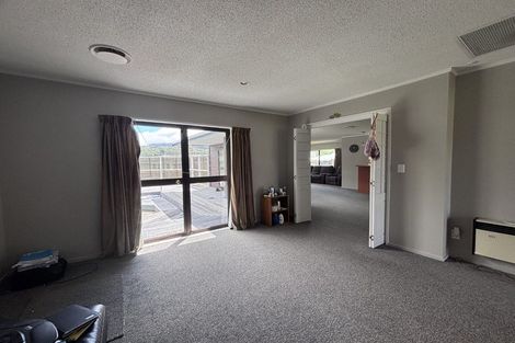 Photo of property in 16a Tennyson Street, Trentham, Upper Hutt, 5018