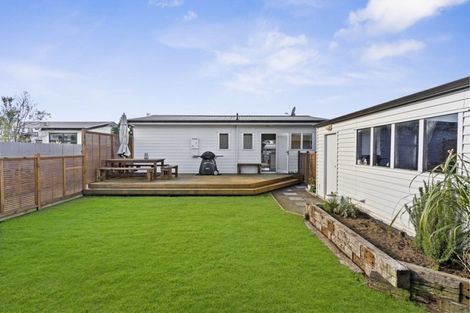 Photo of property in 111 Wattle Place, Whangamata, 3620