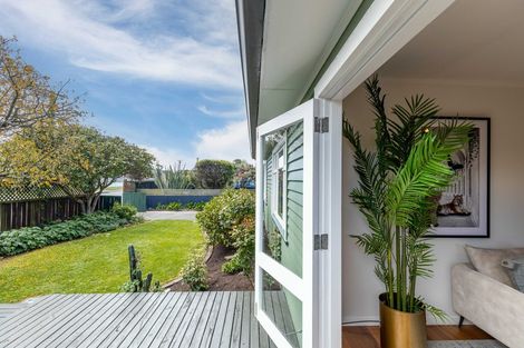 Photo of property in 54 Glenfield Crescent, Mairehau, Christchurch, 8052