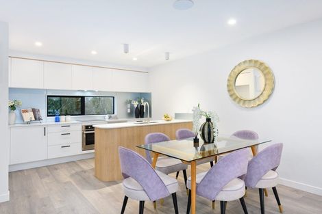 Photo of property in 24f Essex Street, Te Atatu South, Auckland, 0610