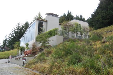 Photo of property in 9 Vanda Place, Fernhill, Queenstown, 9300