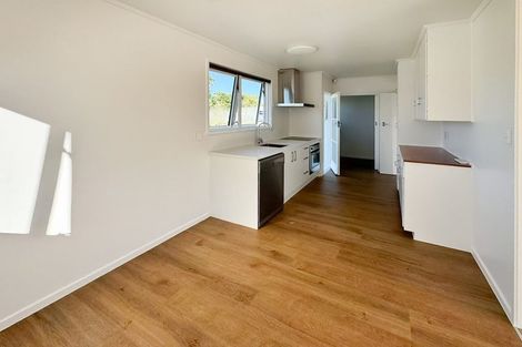 Photo of property in 80 Riverpark Crescent, Henderson, Auckland, 0610