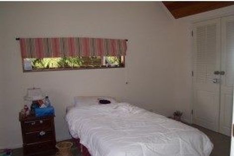 Photo of property in 3 Sarah Way, Crofton Downs, Wellington, 6035