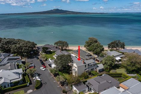 Photo of property in 42 Cheltenham Road, Devonport, Auckland, 0624