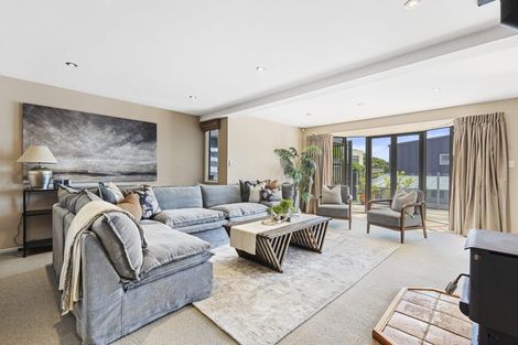 Photo of property in 18 Hine Street, New Plymouth, 4310
