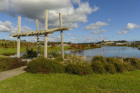 Photo of property in 74 Puhirake Crescent, Pyes Pa, Tauranga, 3112