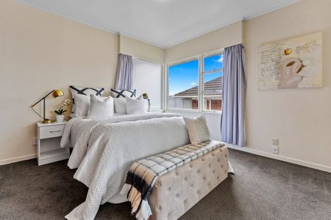 Photo of property in 3 Hepper Street, New Lynn, Auckland, 0600