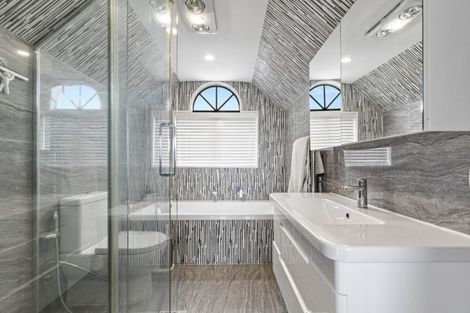 Photo of property in 18 Wiseley Road, Hobsonville, Auckland, 0618