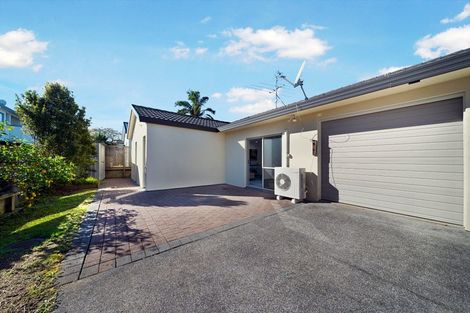 Photo of property in 8 Lockington Avenue, Henderson, Auckland, 0612