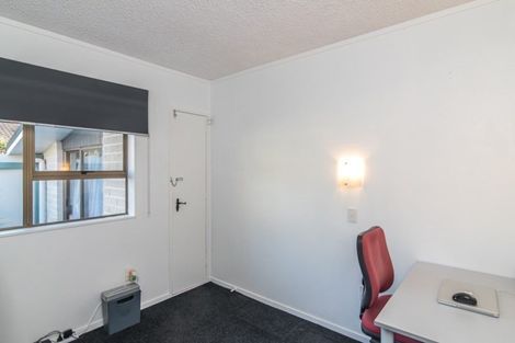 Photo of property in 34a Rewarewa Crescent, Waikanae, 5036