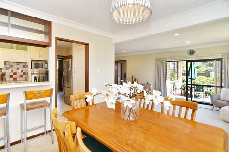 Photo of property in 2 Fiona Place, Hei Hei, Christchurch, 8042
