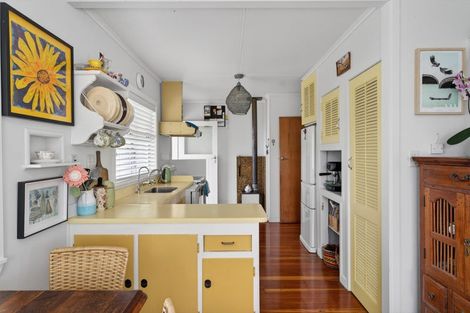 Photo of property in 1 Griffin Road, Maungaturoto, 0520