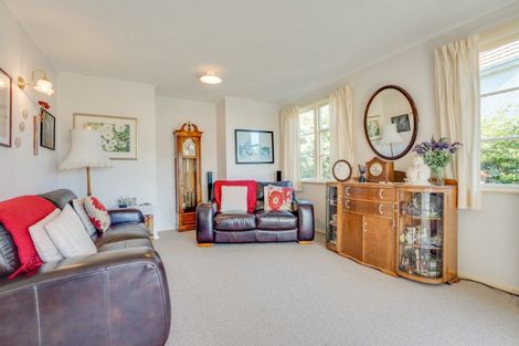 Photo of property in 83 Great North Road, Saint Johns Hill, Whanganui, 4501