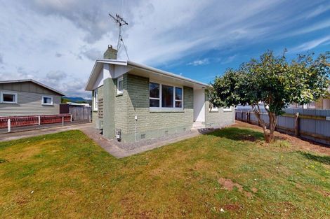 Photo of property in 4 Ross Street, Levin, 5510