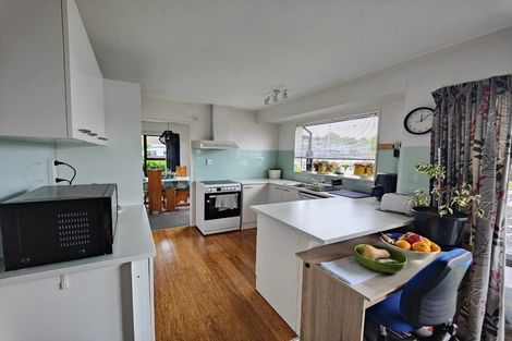 Photo of property in 103 Aviemore Drive, Highland Park, Auckland, 2010