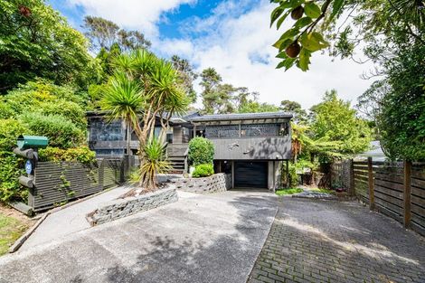 Photo of property in 51 Onedin Place, Titirangi, Auckland, 0604