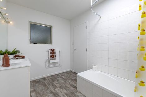 Photo of property in 1/36 Camelot Place, Glenfield, Auckland, 0629