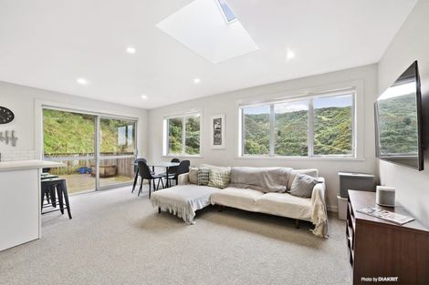 Photo of property in 10a Rarangi Way, Owhiro Bay, Wellington, 6023