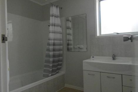 Photo of property in 2/65 Alexander Avenue, Torbay, Auckland, 0630