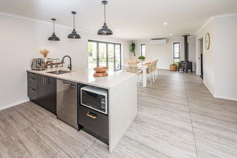 Photo of property in 13 Magnolia Crescent, Tawhero, Whanganui, 4501