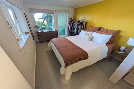 Photo of property in 6 Gordon Road, Plimmerton, Porirua, 5026