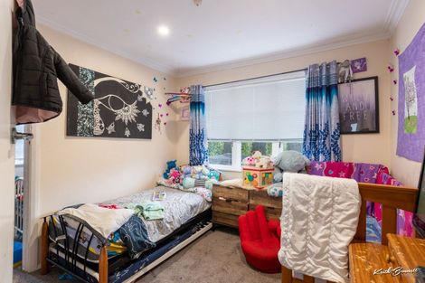 Photo of property in 18 Ebdentown Street, Ebdentown, Upper Hutt, 5018