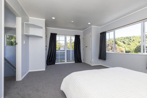 Photo of property in 11 Hookway Grove, Paraparaumu, 5032