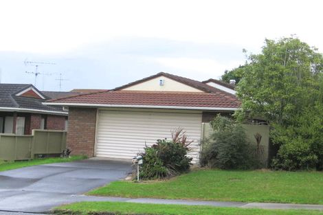 Photo of property in 13 Kurnell Drive, Botany Downs, Auckland, 2010
