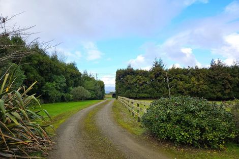 Photo of property in 222 Bruce Road, Levin, 5510