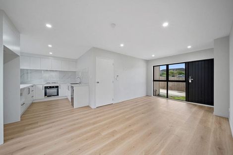 Photo of property in 25 Crawford Avenue, Mangere Bridge, Auckland, 2022