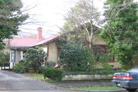 Photo of property in 19 Union Street, Hokowhitu, Palmerston North, 4410