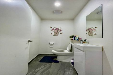 Photo of property in 15 Valour Lane, Papakura, 2110