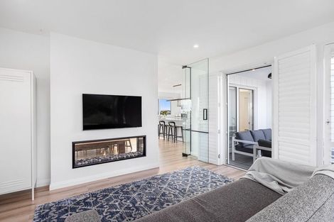 Photo of property in 30 Pacific Cliffs Drive, Gulf Harbour, Whangaparaoa, 0930