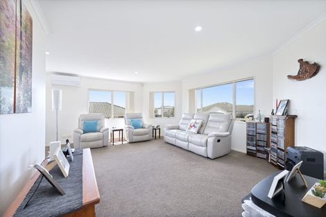 Photo of property in 4 Sandhurst Rise, Henderson, Auckland, 0612