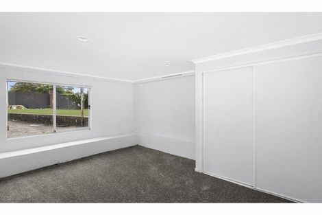 Photo of property in 41 Royal Road, Massey, Auckland, 0614