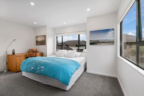 Photo of property in 203 Muritai Road, Eastbourne, Lower Hutt, 5013