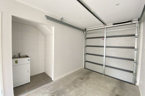 Photo of property in 28 Rakich Place, Henderson, Auckland, 0612