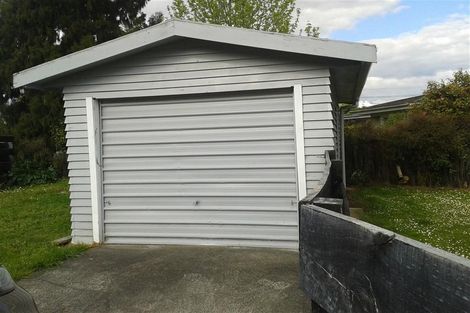 Photo of property in 24 Fairview Road, Western Heights, Rotorua, 3015