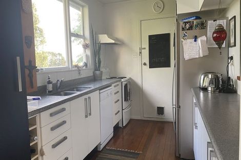 Photo of property in 41 Karaka Street, Helensville, 0800