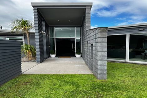 Photo of property in 15 Shalimar Place, Huntington, Hamilton, 3210