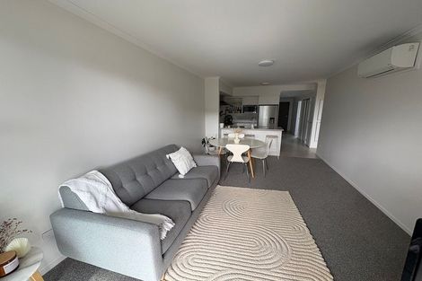Photo of property in 27 Manarini Road, Westgate, Auckland, 0614
