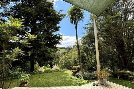 Photo of property in 64 Paparoa Station Road, Paparoa, 0571