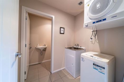 Photo of property in 69a Hensman Road, Queenstown, 9300