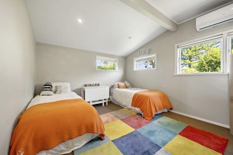 Photo of property in 127 Howard Road, Orere Point, 2585