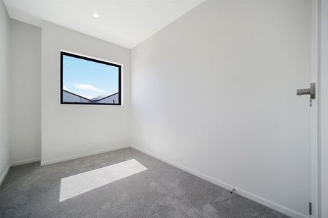 Photo of property in 127 Walters Road, Papakura, Takanini, 2110