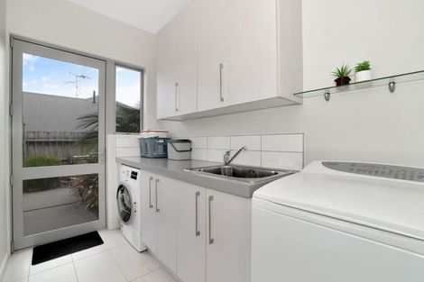 Photo of property in 24 Riddington Rise, Ohauiti, Tauranga, 3112