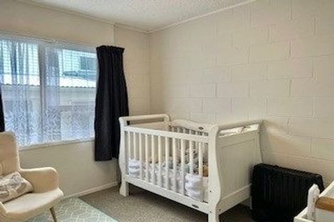 Photo of property in 1/7 Pomelo Road, Te Atatu South, Auckland, 0610