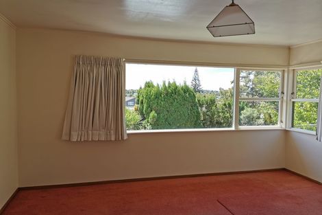 Photo of property in 21 Rosalind Road, Glenfield, Auckland, 0629